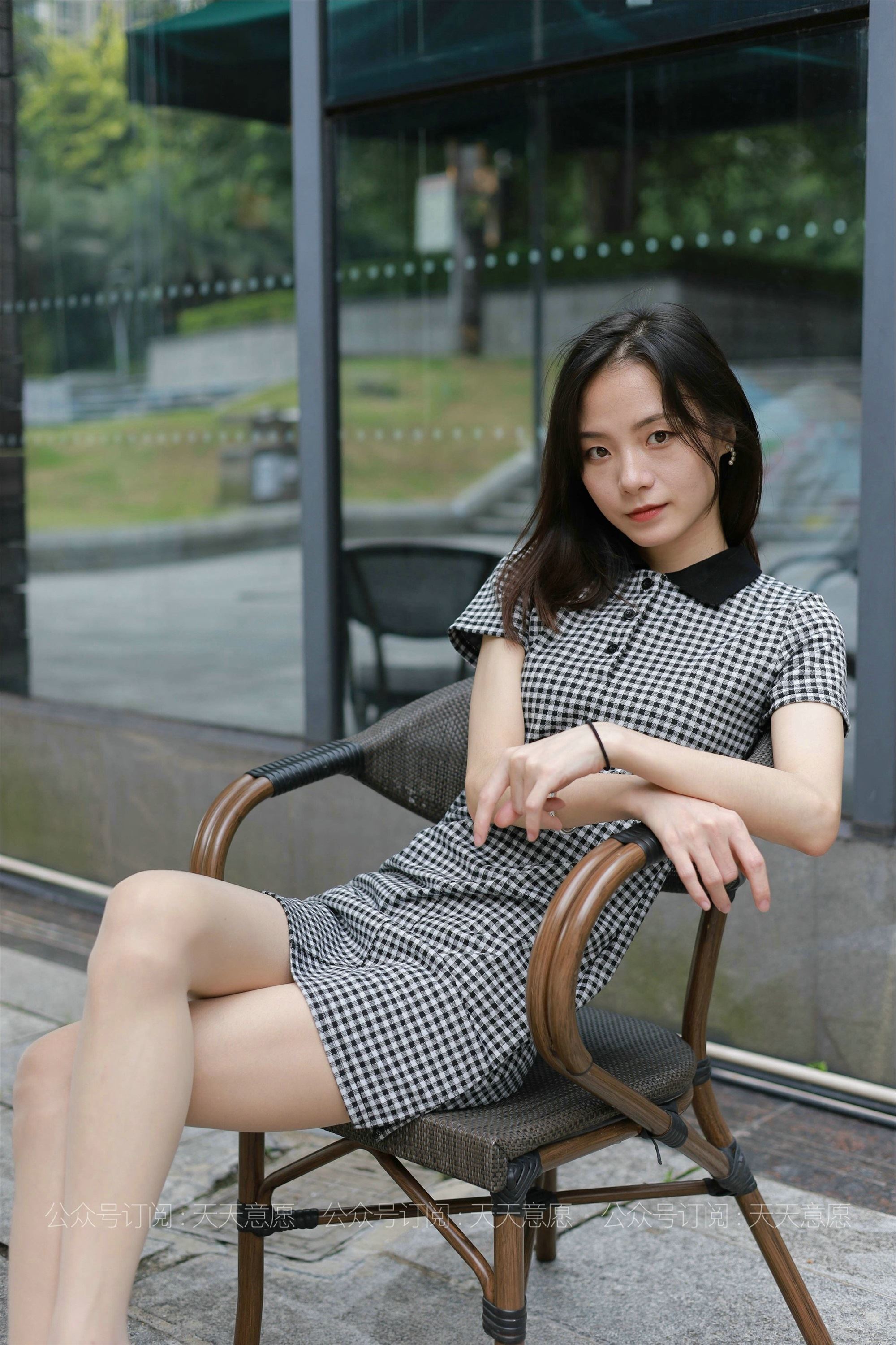 IESS异思趣向  2021.07.22 丝享家867：小六《格子连衣裙》